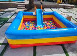 8.2ft x 8.2ft Ball pit/Pool without slide